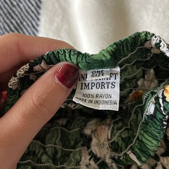 Long green summer dress. Fits right if you are 5’7 and under. - Picture 3 of 4